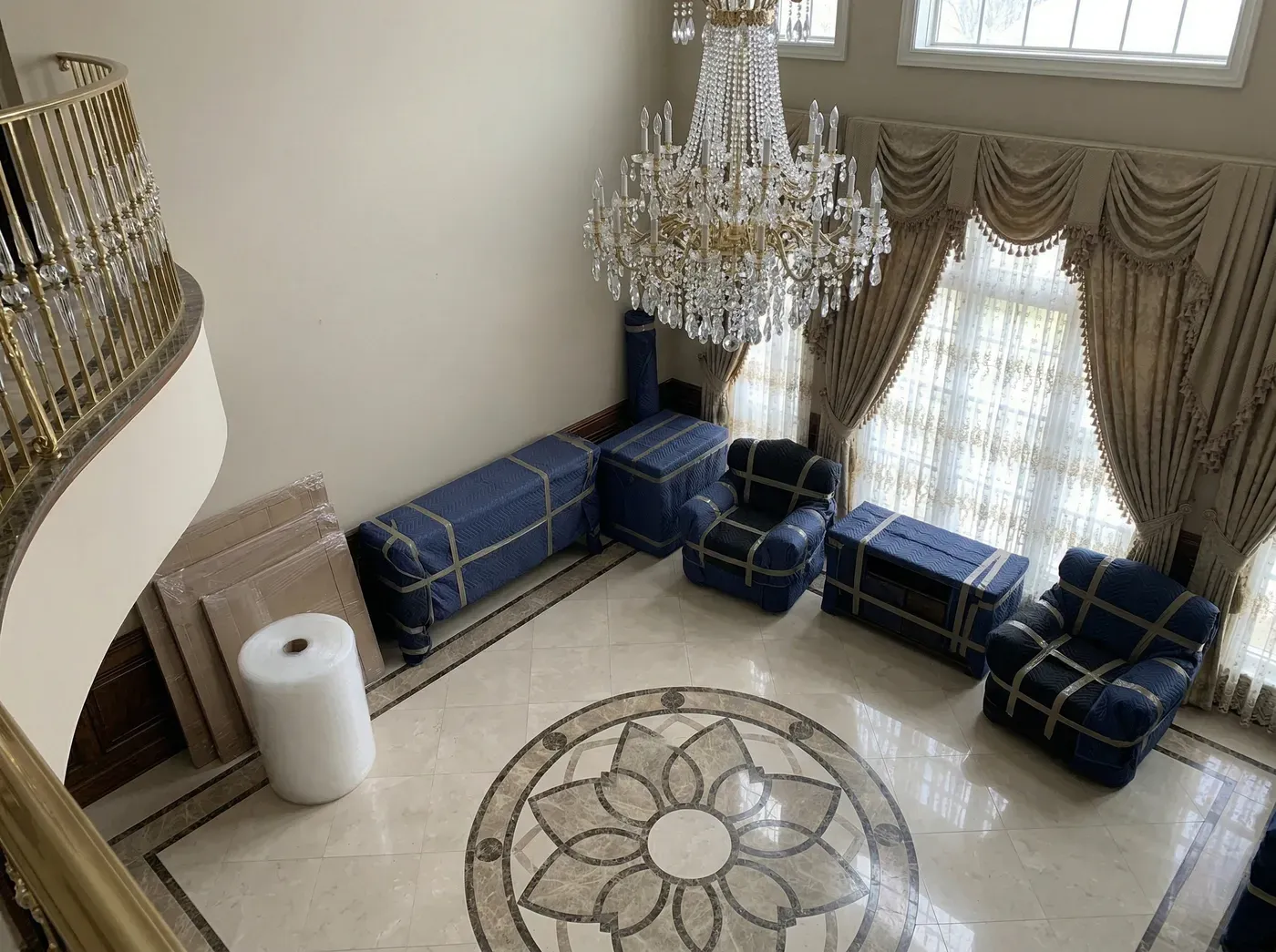 Elevator padding and corridor protection during an apartment move