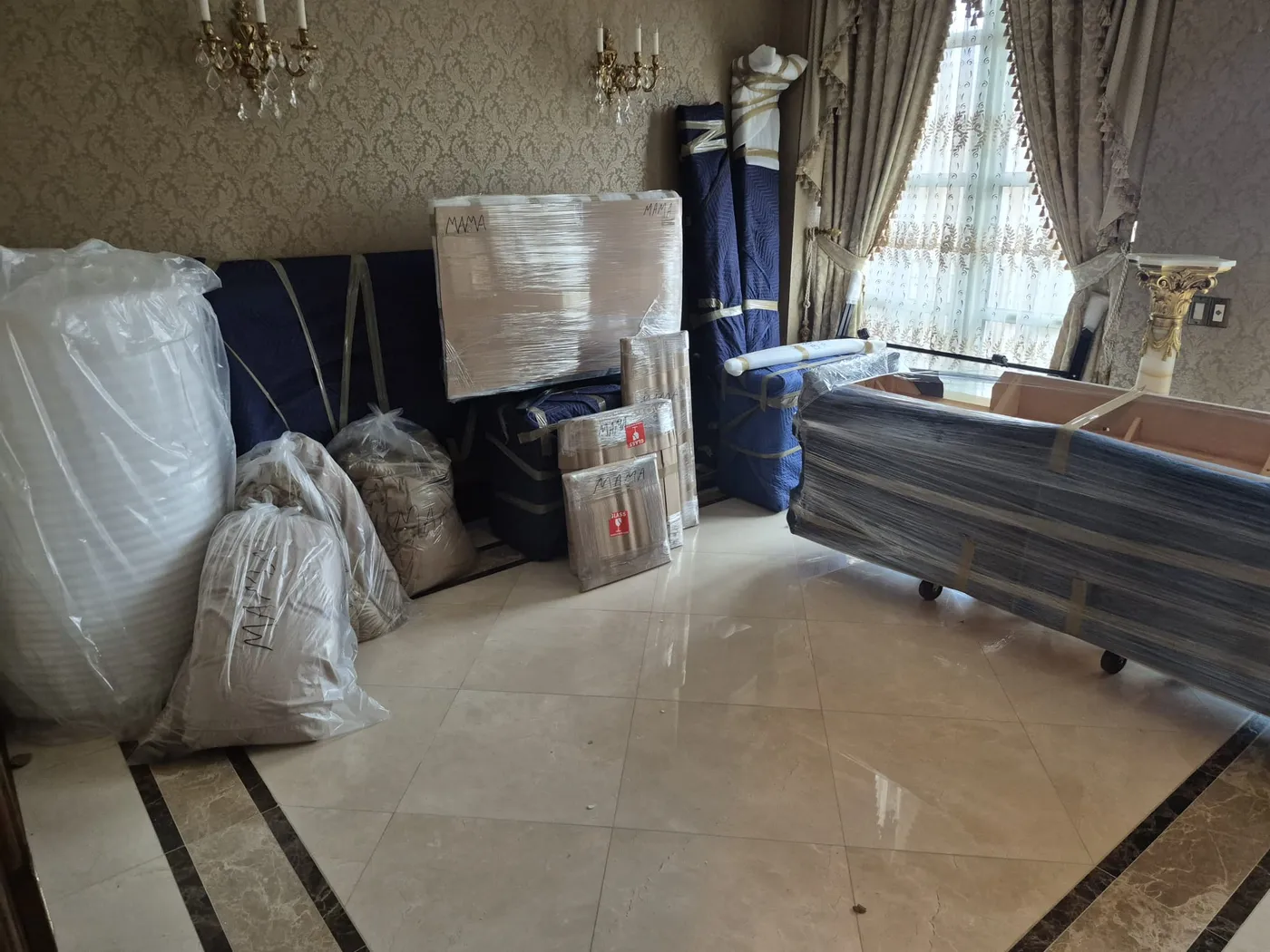 Apartment move preparation checklist and elevator booking coordination